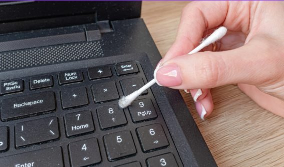 Keyboard Crumb Catastrophe